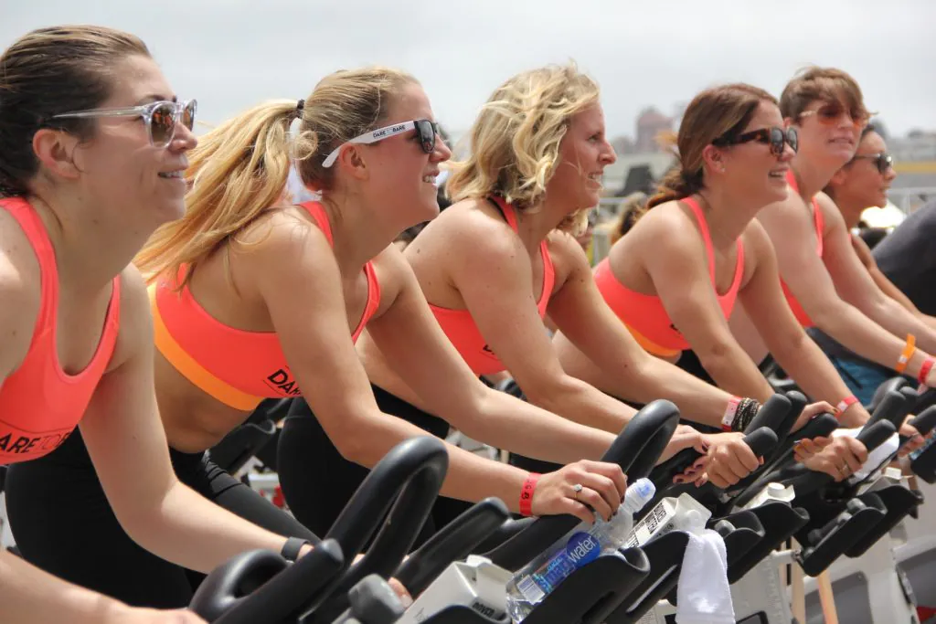 how to lose weight, without losing your social life 